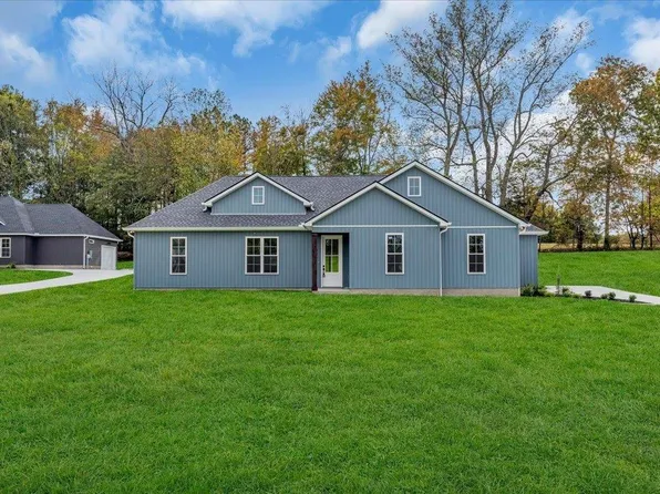 441 Sherwood Dr, McMinnville, TN 37110