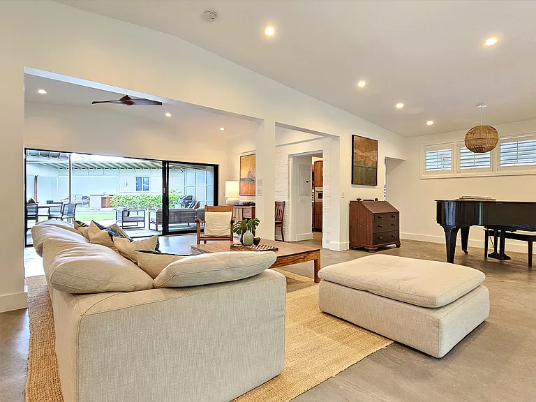 111 Hind Dr — Photo 8