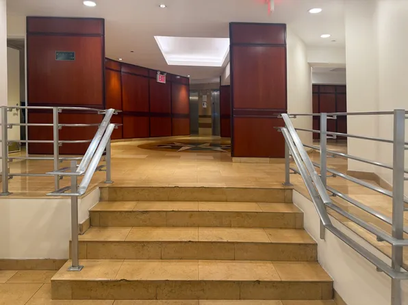 145 Park Place image 9 of 13