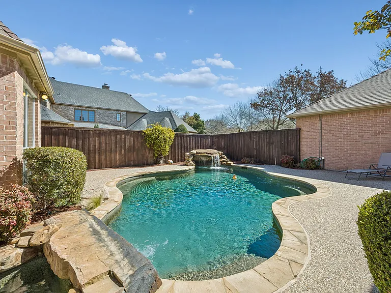 5012 Kirkland Ct — Photo 11