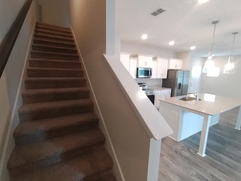 1844 Bethpage Dr — Photo 5