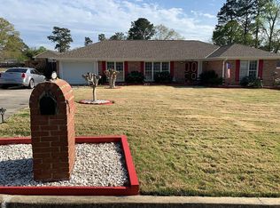 3638 Nutmeg Dr, Columbus, GA 31909