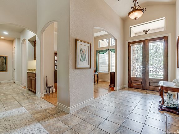 5th image of 25010 Estancia Circle
