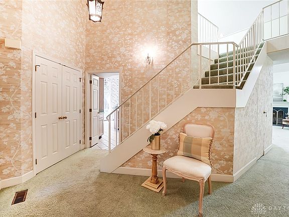 4th image of 837 Lincoln Woods Ct