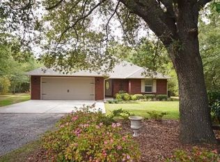 6135 Cedar Tree Dr, Milton, FL 32570