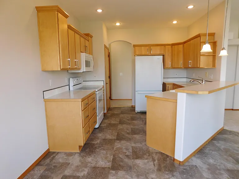 2758 Rue Ct — Photo 18