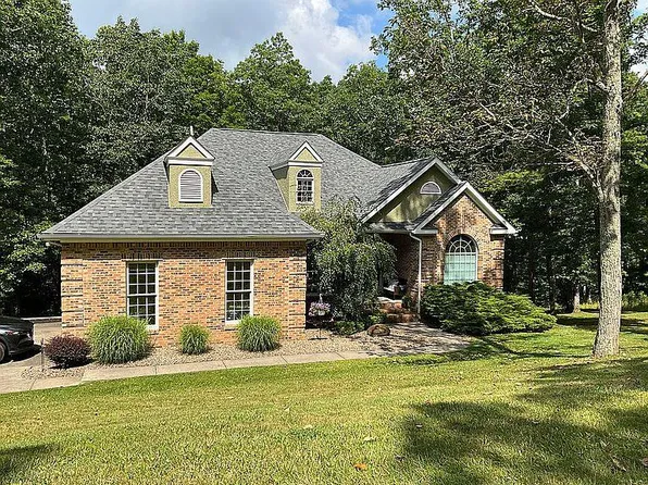 109 Hickory Ct, Daniels, WV 25832