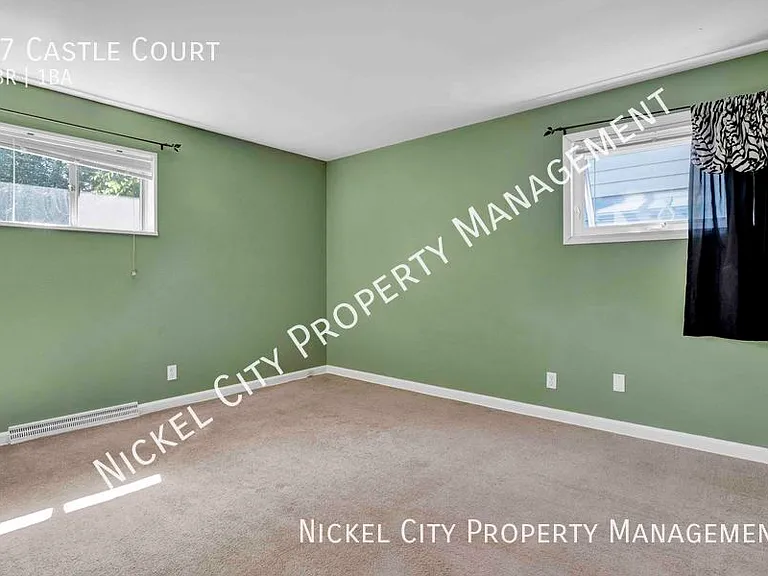 47 Castle Ct — Photo 11