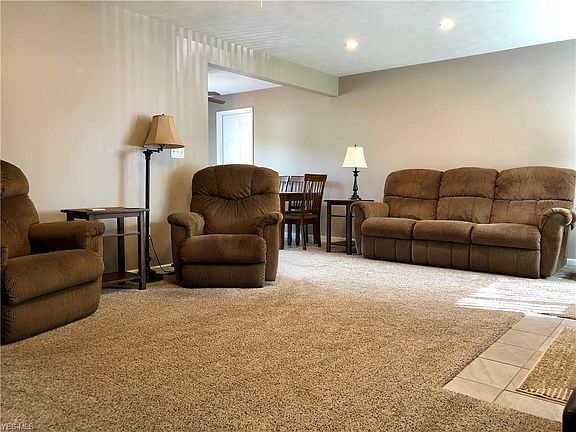 2nd image of 5961 Thunderbird Dr