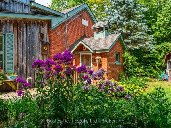 355276 The Blue Mountains Euphrasia Line, Grey Highlands, ON N0H 1J0