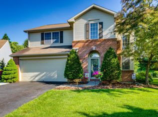 1821 Meadow Ridge Dr, Hummelstown, PA 17036