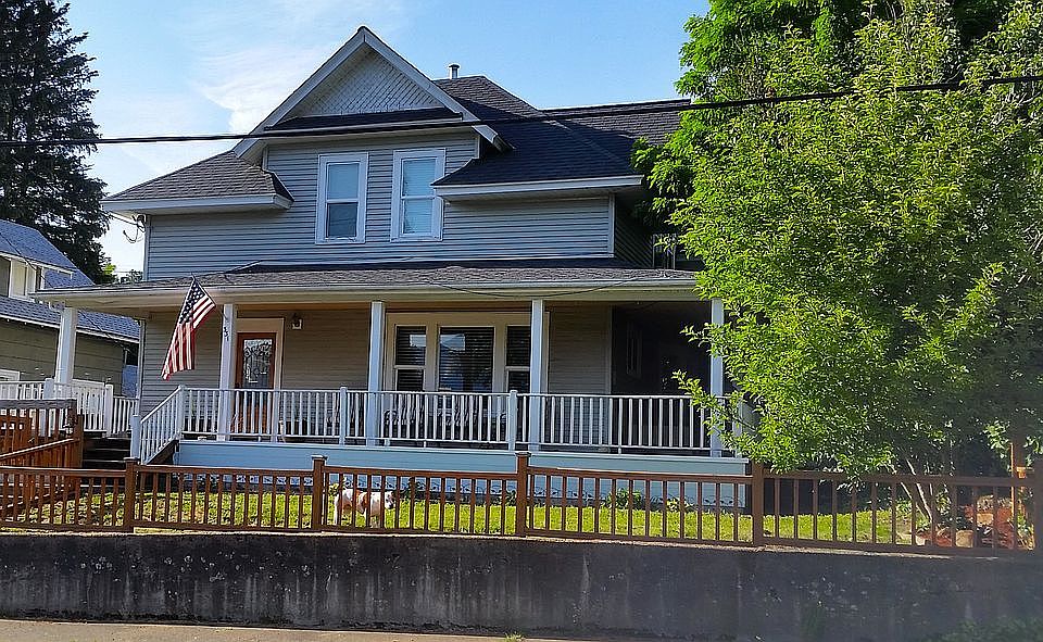 1st image of 331 NW Vancouver Ave