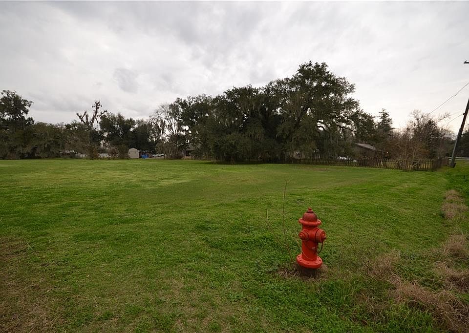 2nd image of 16051 Highway 631