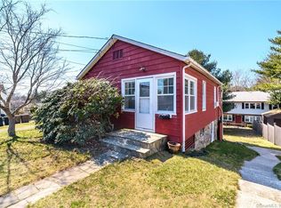15 Duncanson St, Stamford, CT 06905