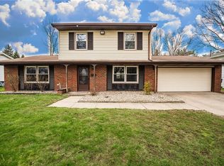 805 Green Forest Dr, Amherst, OH