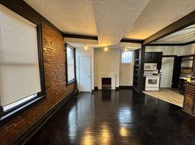 303 Peebles St, Pittsburgh, PA