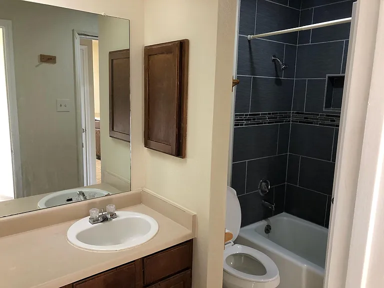 7526 Windsor Oaks — Photo 9