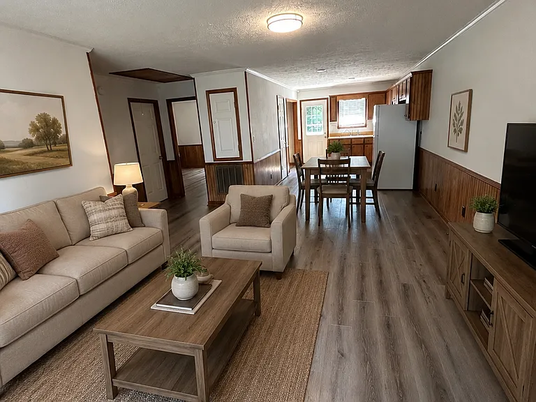 1019A Wesley Cv — Photo 2