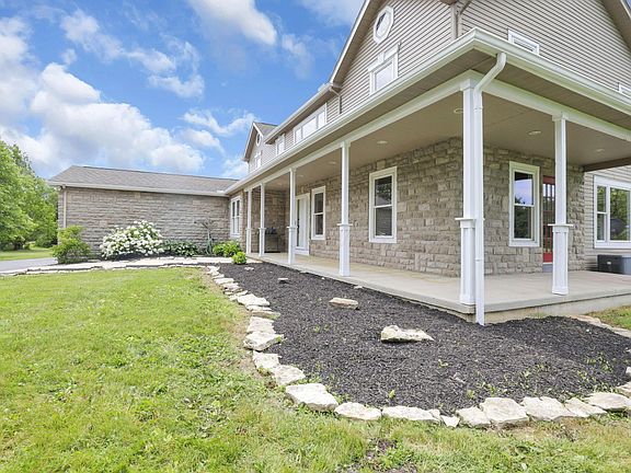 3rd image of 1877 Hardin Ln
