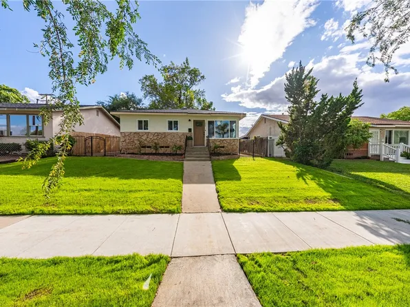 946 Cedar St, Corona, CA 92879