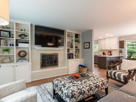 5th image of 435 Lakeside Dr SE