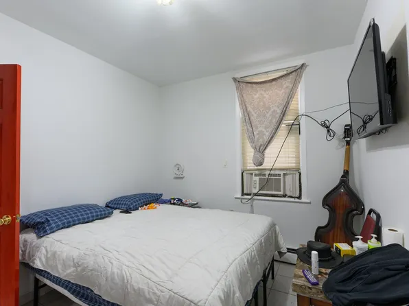 6511 Hudson Avenue image 12 of 18