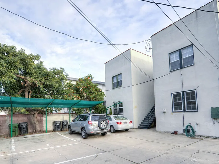 4323 Avocado St #1/2 — Photo 10