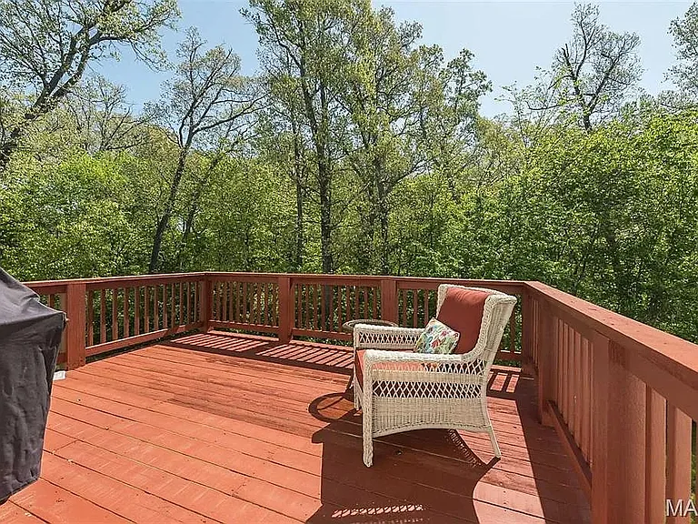 1079 Goss Ct — Photo 8