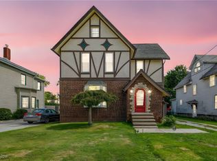 165 S Eagle St, Geneva, OH 44041