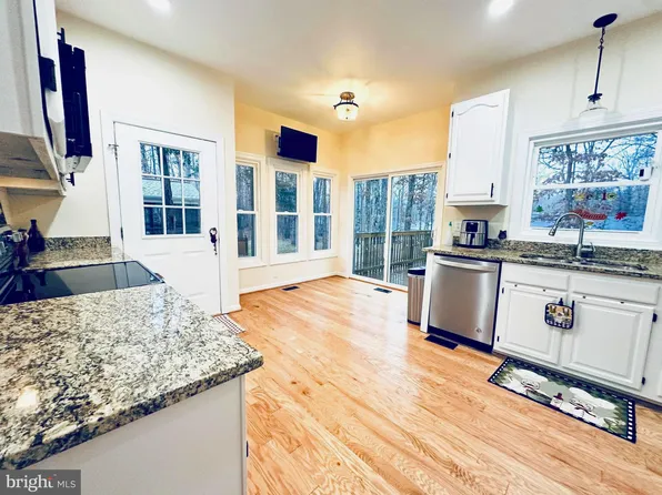 117 Tall Pines Ave, Locust Grove, VA 22508