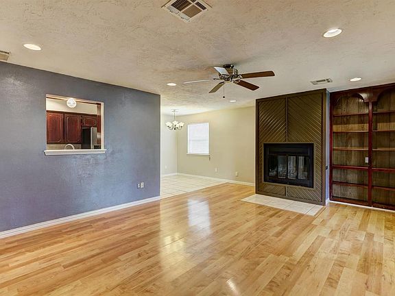 5th image of 6507 SW Oak Cliff Ave