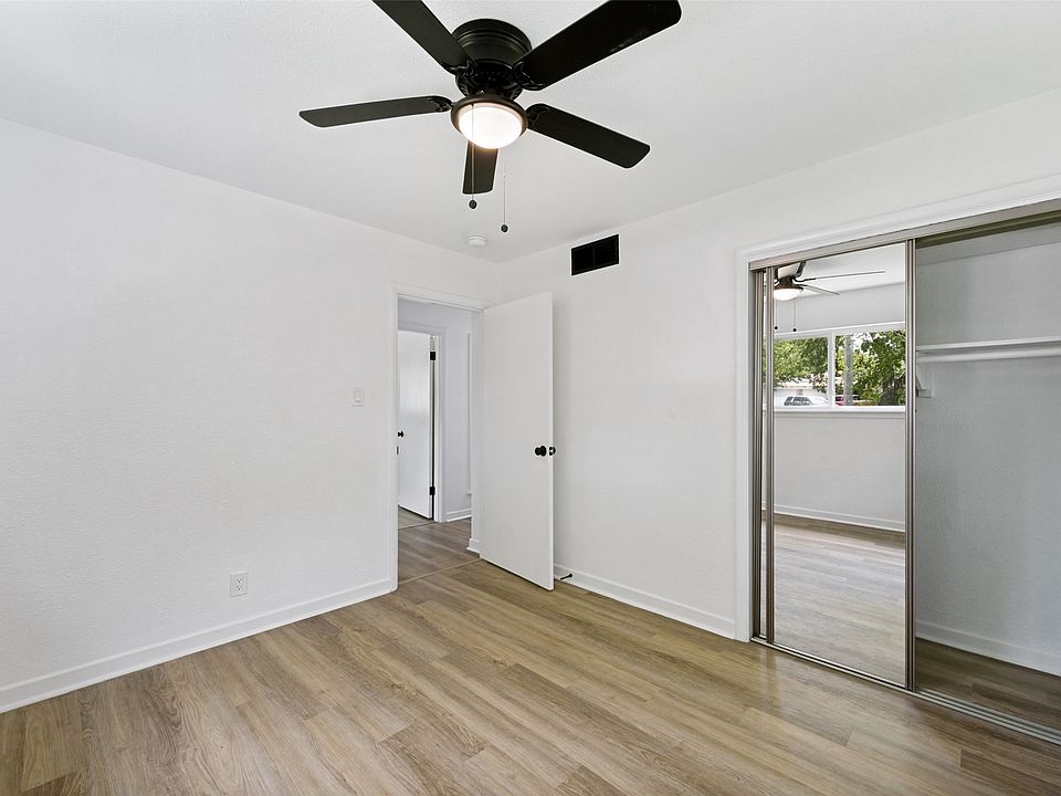 1st image of 1112 Karla Dr
