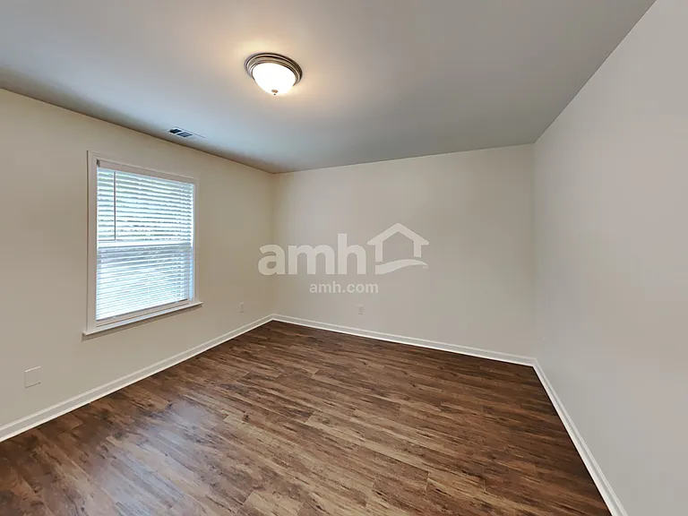 514 Crestmont Ln — Photo 11