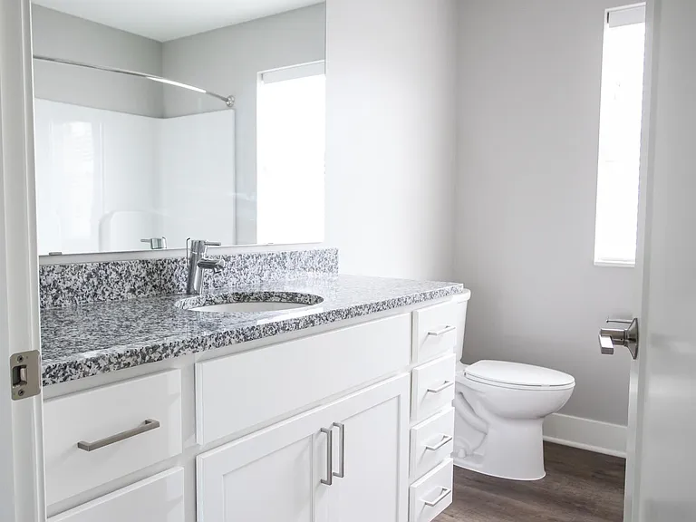 Evergreen Townhomes — Photo 21