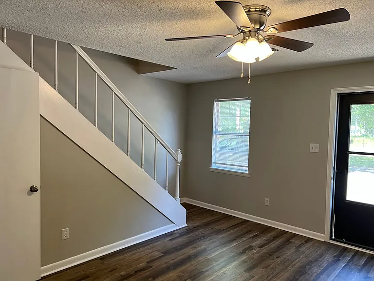 1117 Magnolia St SE — Photo 12