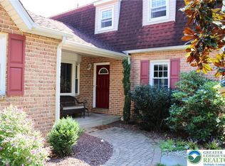 1385 Brookside Rd, Allentown, PA 18106