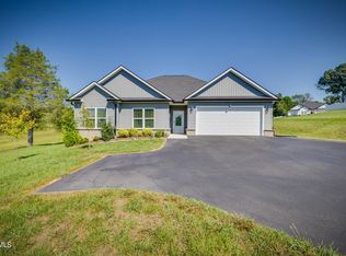 881 Sugar Hollow Rd, Piney Flats, TN 37686