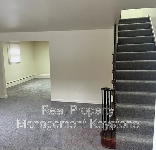 307 Greenlee Rd — Photo 16
