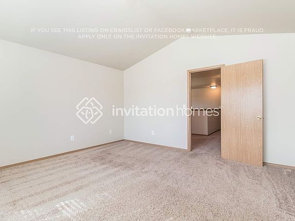 4th image of 18402 28th Ave E