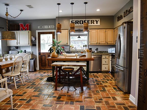 5th image of 614 Sarazen Dr