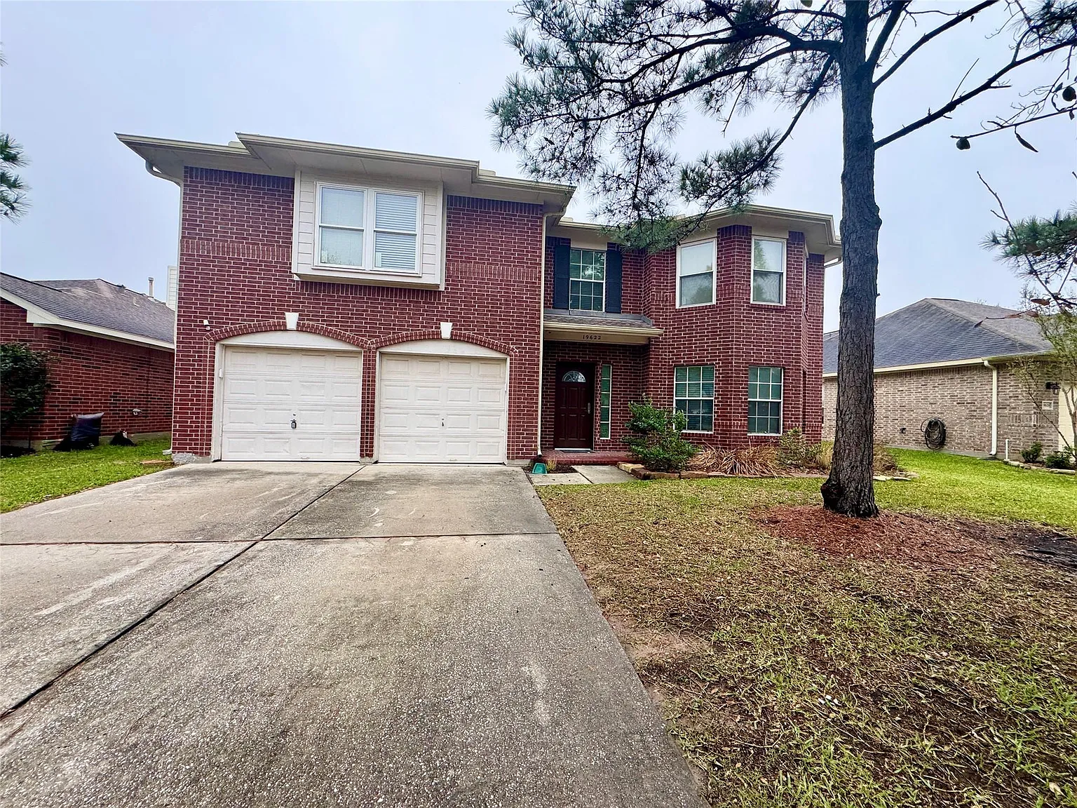 6 bed, 2.5 bath, 3846 sqft, $3,500 — Photo 2