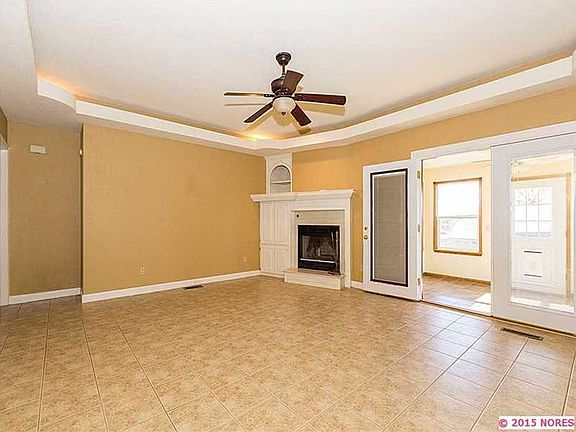 5th image of 811 Dawn Ln