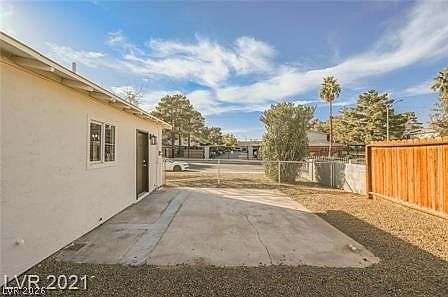 2nd image of 2608 Donna St