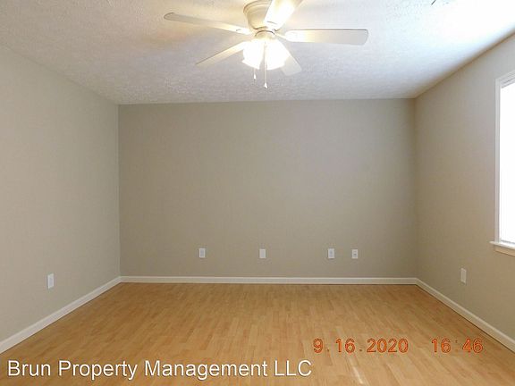 5th image of 3626 Starview Way