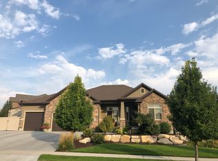 3292 W Mossey Creek Ln, South Jordan, UT 84095