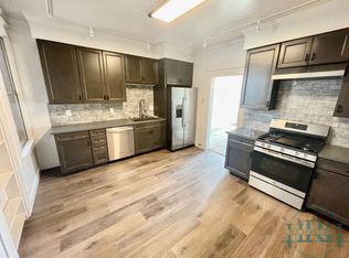 Sun Drenched Top Floor 2 Br | 1 Ba With Bonus Office Room In The Outer Richmond, San Francisco, CA 94121