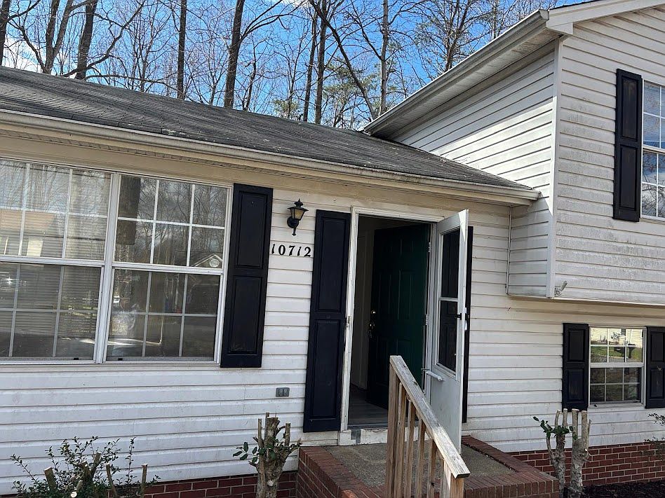 1st image of 10712 Chesterwood Dr