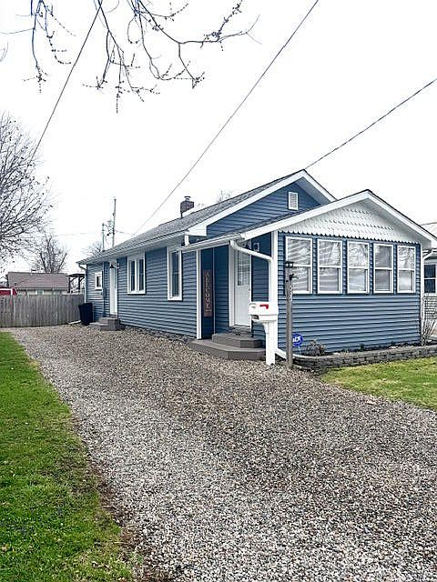 1st image of 539 Iroquois Ave