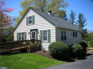 57 W Park Ave, Sellersville, PA 18960