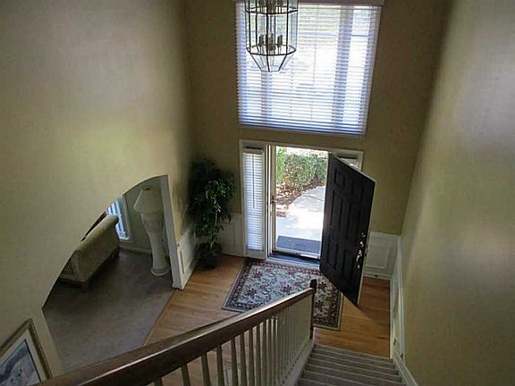 4th image of 2810 Turning Leaf Dr